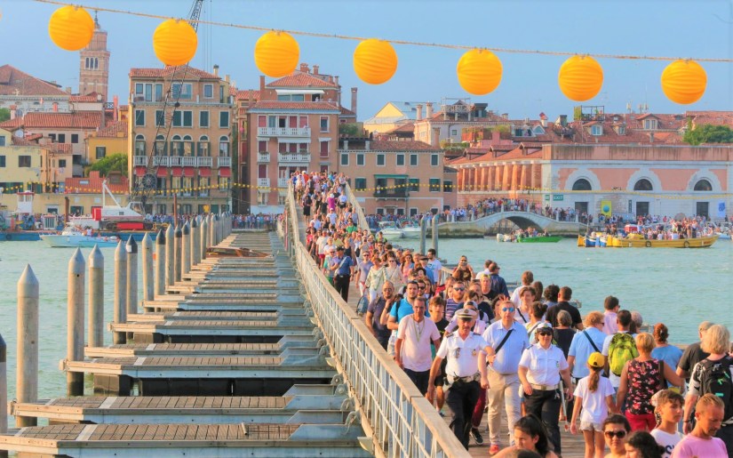 festa del redentore ponte votivo oreficeria meneghetti orafo di venezia gioielleria.jpg